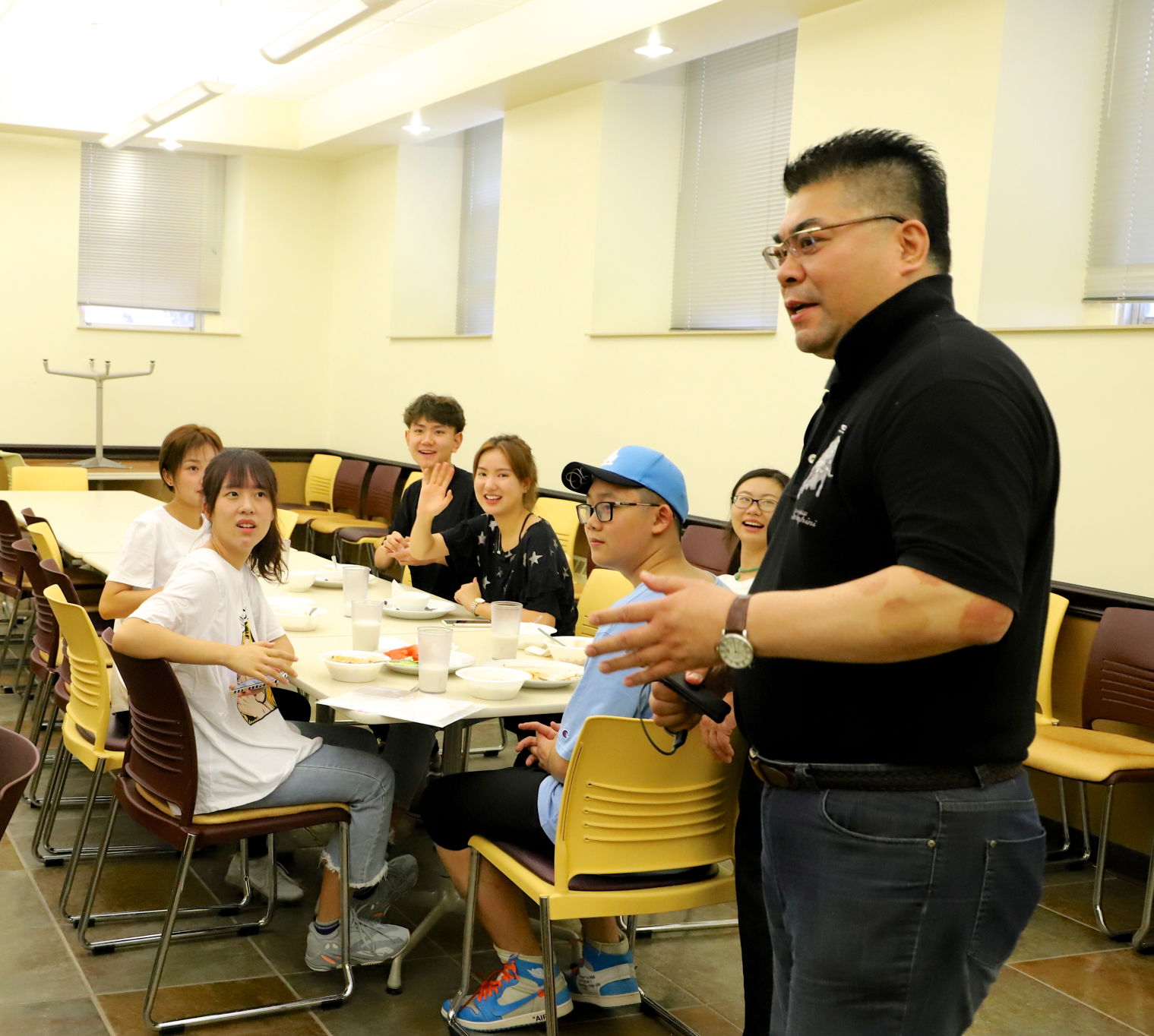 Lingtao Kong, Confucius International Education Group, with Pangaea students